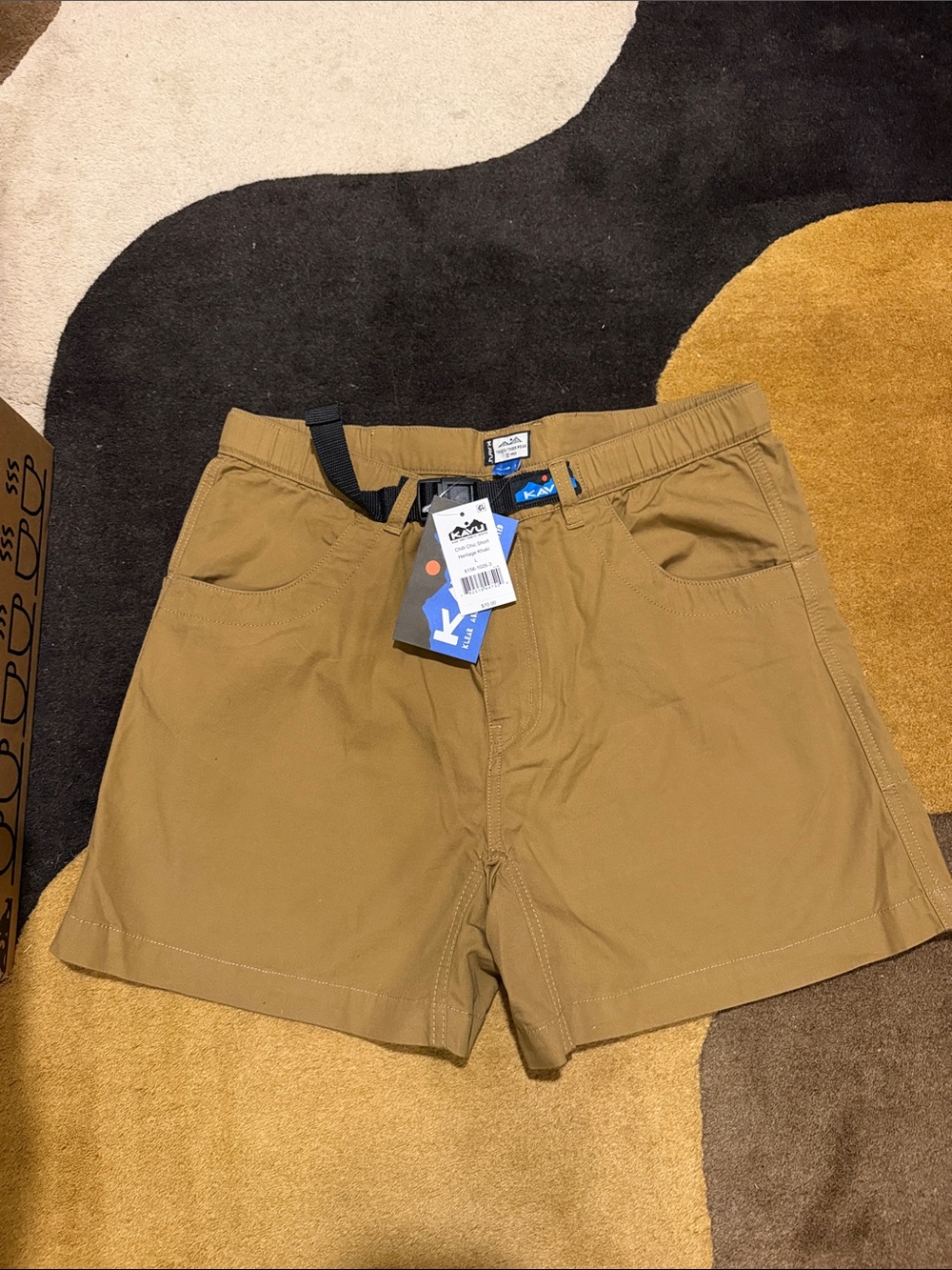 KAVU Chilli Chic Short Cargo Shorts in Brown Size Medium